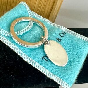 TIFFANY & CO. Sterling Silver Engraveable Oval Tag Key Ring Keychain w/ COA